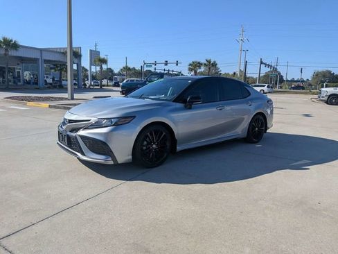 Used 2024 Toyota Camry XSE FWD image 7