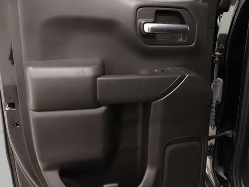 Used 2023 Chevrolet Silverado 1500 Custom AWD/4WD image 18
