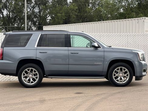 Used 2015 GMC Yukon SLE w/ Convenience Package AWD/4WD image 3