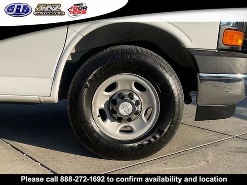 Used 2017 Chevrolet Express 3500 LT w/ LT Preferred Equipment Group image 9