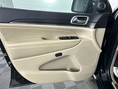 Certified 2021 Jeep Grand Cherokee Limited AWD/4WD image 23