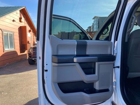 Used 2019 Ford F250 XLT w/ Snow Plow Prep Package image 23