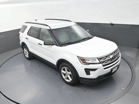 Used 2018 Ford Explorer 4WD w/ Class II Trailer Tow Package image 14