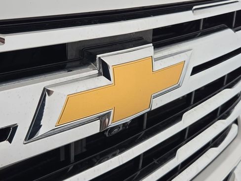 Used 2025 Chevrolet Silverado 2500 LTZ w/ LTZ Premium Package image 24