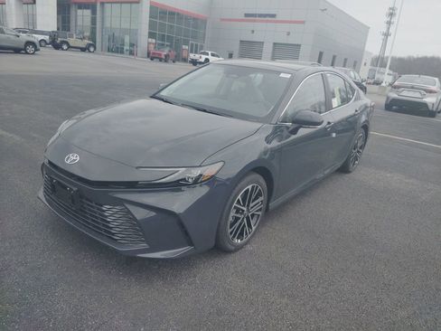 New 2026 Toyota Camry XLE image 2