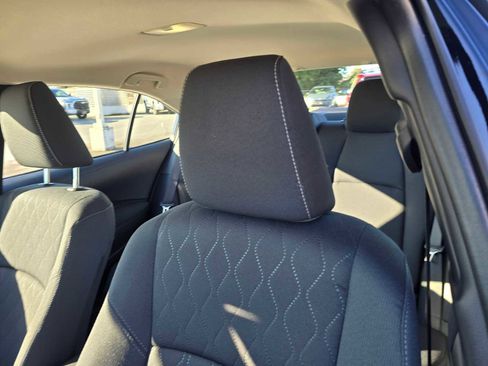 Used 2025 Toyota Corolla LE image 23