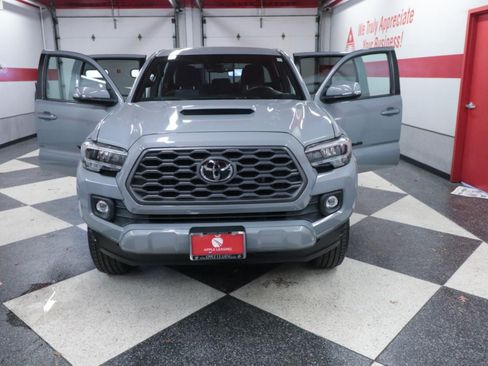 Used 2021 Toyota Tacoma TRD Sport w/ Technology Package RWD image 23