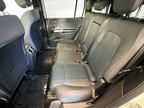 Used 2026 Mercedes-Benz GLB 250 image 23