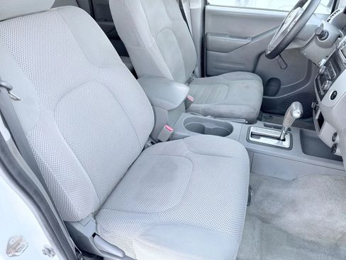 Used 2018 Nissan Frontier S image 18