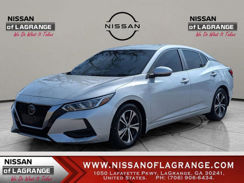 Used 2020 Nissan Sentra SV image 1