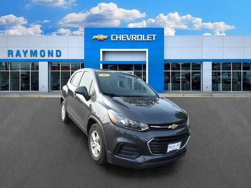 Used 2020 Chevrolet Trax LS FWD image 9