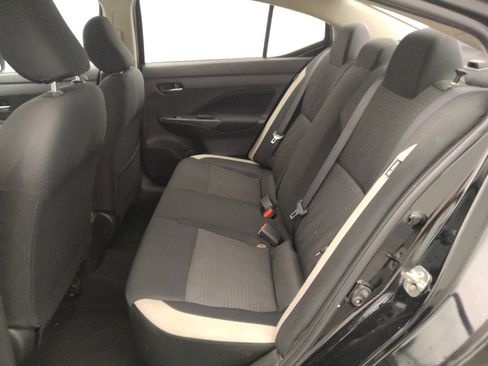 Used 2021 Nissan Versa SV image 18