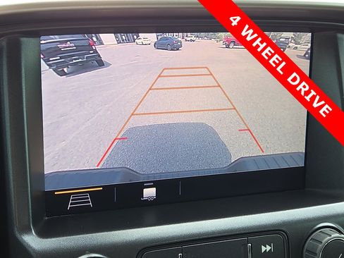 Used 2022 Chevrolet Colorado ZR2 w/ LPO, Power Package AWD/4WD image 18
