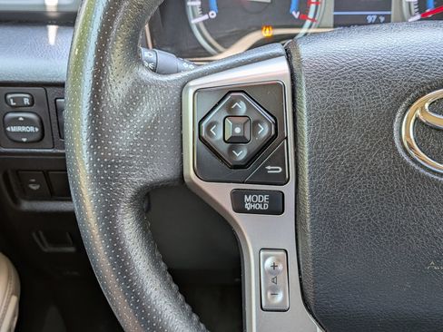 Used 2018 Toyota 4Runner Limited AWD/4WD image 7