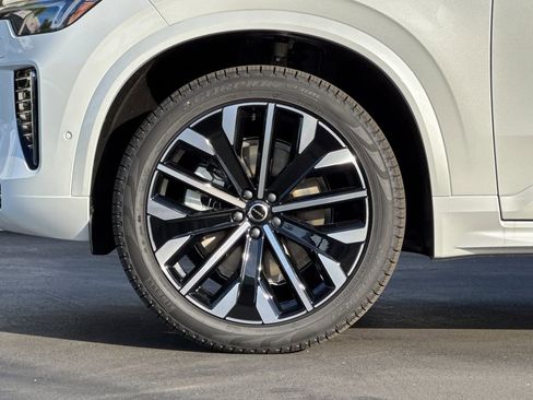 New 2026 Volvo XC90 B6 Plus w/ Protection Package Premier image 26