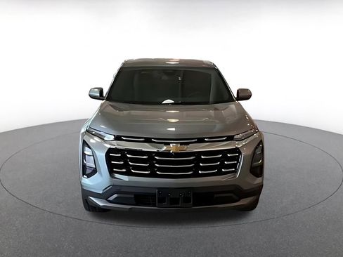 Used 2025 Chevrolet Equinox LT FWD image 4