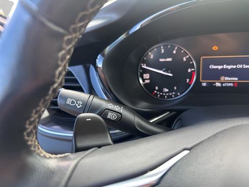 Used 2023 Buick Envision Preferred image 31