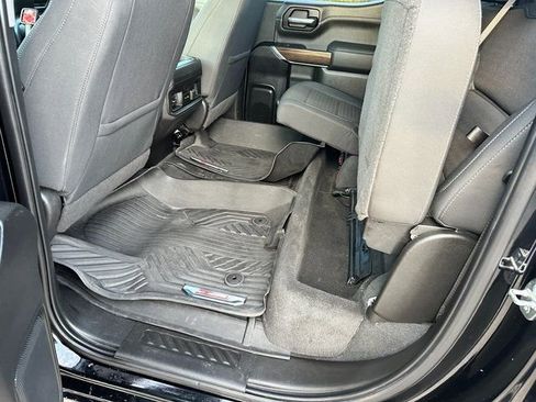 Used 2022 Chevrolet Silverado 1500 LT Trail Boss w/ Convenience Package II image 13