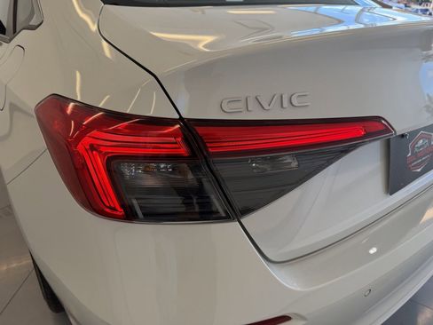 Used 2022 Honda Civic Touring image 52