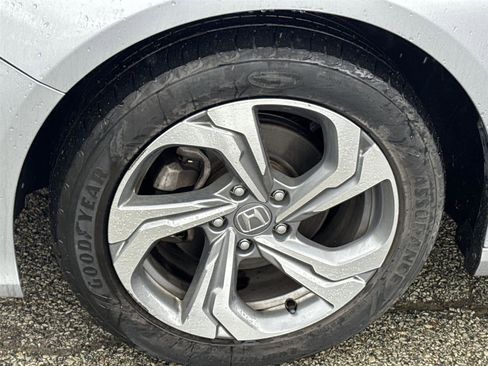Used 2020 Honda Accord EX image 10