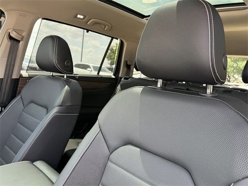 New 2025 Volkswagen Atlas SEL image 10