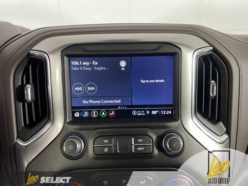 Used 2022 Chevrolet Silverado 2500 LTZ w/ LTZ Premium Package AWD/4WD image 24