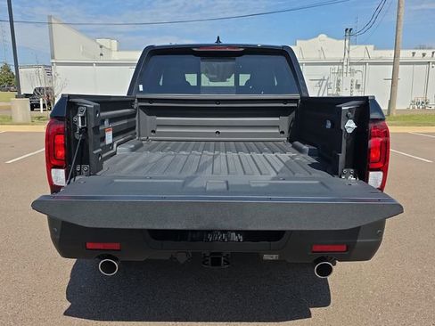 New 2026 Honda Ridgeline Black Edition image 4
