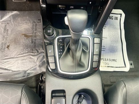 Used 2024 Kia Seltos SX image 17