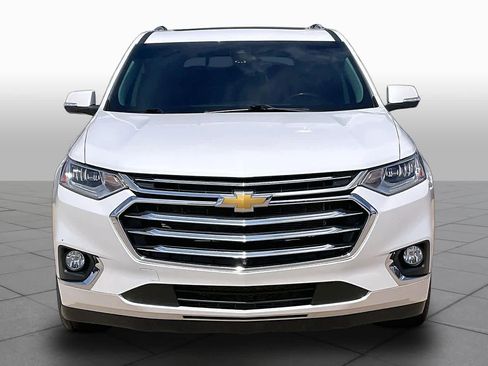 Used 2021 Chevrolet Traverse High Country FWD image 3