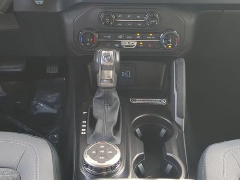 Certified 2022 Ford Bronco Outer Banks w/ Sasquatch Package AWD/4WD image 19