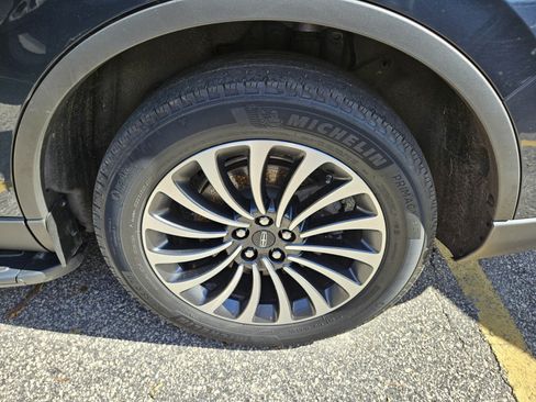 Used 2022 Lincoln Aviator Reserve w/ Elements Package Plus AWD/4WD image 8