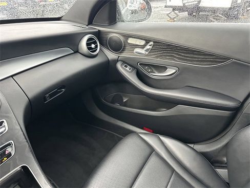 Used 2018 Mercedes-Benz C 300 4MATIC Sedan image 22