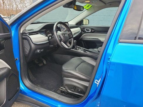 Used 2022 Jeep Compass Limited image 7