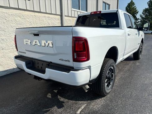 Used 2026 RAM 2500 Laramie AWD/4WD image 3