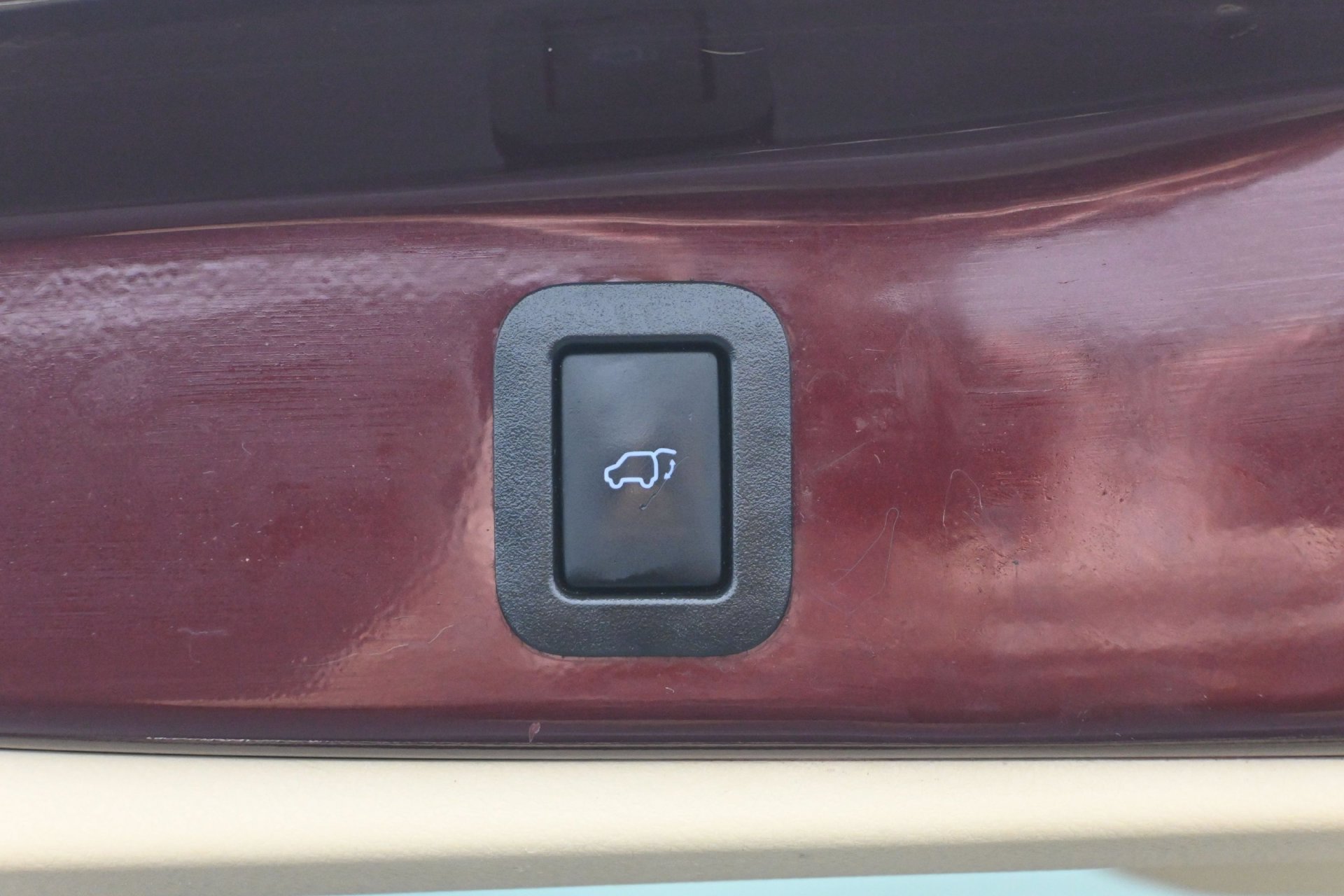 Used 2018 Toyota Highlander Limited Platinum w/ Carpet Mat Package (TMS) AWD/4WD image 16
