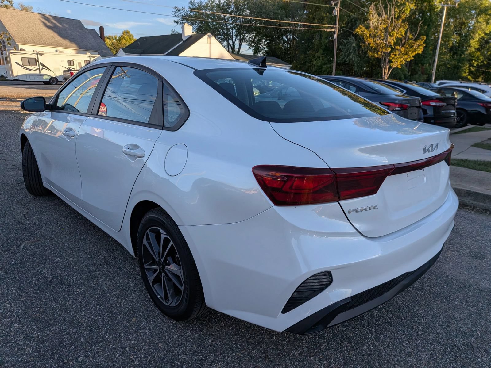 Used 2024 Kia Forte LXS FWD image 4