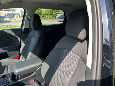 New 2026 Kia Sportage LX w/ LX Convenience Package FWD image 8