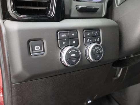 Used 2025 GMC Sierra 2500 AT4 w/ AT4 Premium Plus Package AWD/4WD image 53