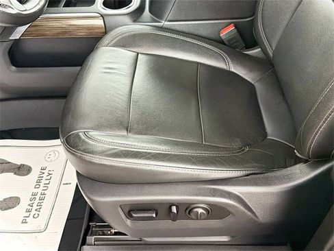 Used 2020 Chevrolet Silverado 1500 LT Trail Boss image 18