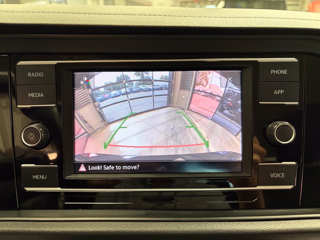 Used 2024 Volkswagen Jetta SE FWD image 16