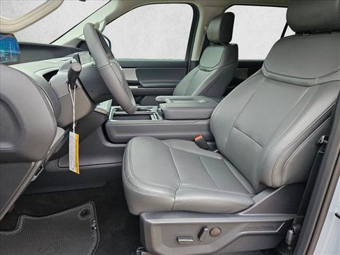 New 2026 Ford Expedition Max Active RWD image 4
