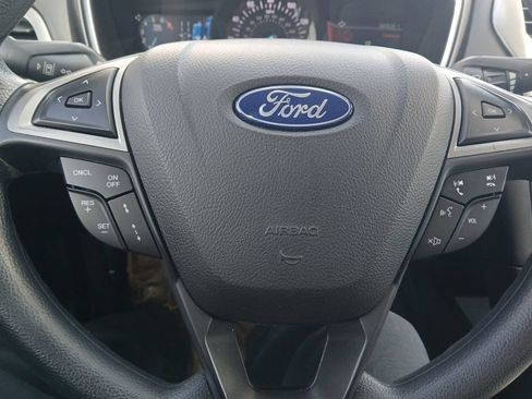 Used 2020 Ford Fusion SE FWD image 24