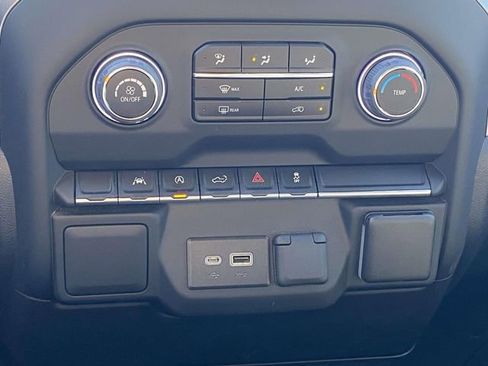 Used 2023 Chevrolet Silverado 1500 Custom image 27