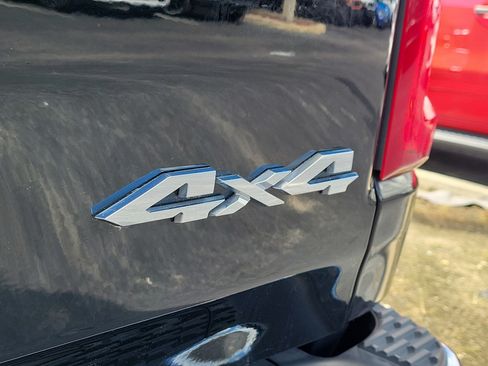 Used 2025 RAM 1500 Big Horn AWD/4WD image 8