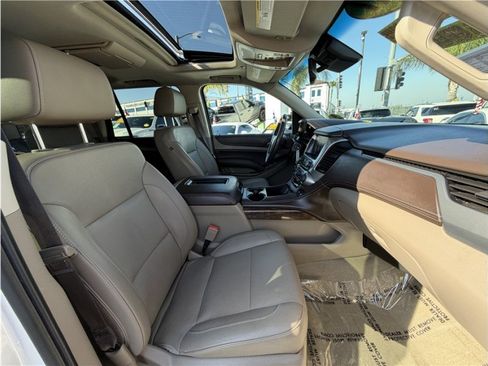 Used 2017 Chevrolet Tahoe LT AWD/4WD image 33