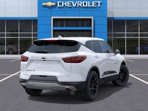 New 2025 Chevrolet Blazer LT w/ LPO, Black Sport Package image 4