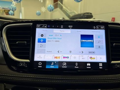 New 2026 Chrysler Pacifica Select AWD/4WD image 20