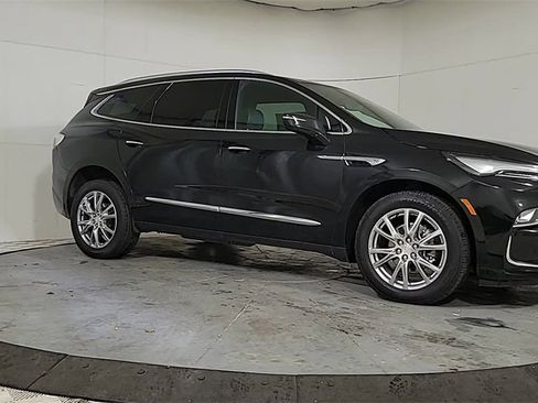 Used 2022 Buick Enclave Premium w/ Surround and Sites Package image 9