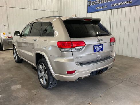 Used 2014 Jeep Grand Cherokee Overland w/ Advanced Technology Group AWD/4WD image 3