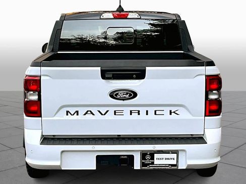 Used 2025 Ford Maverick Lobo image 4